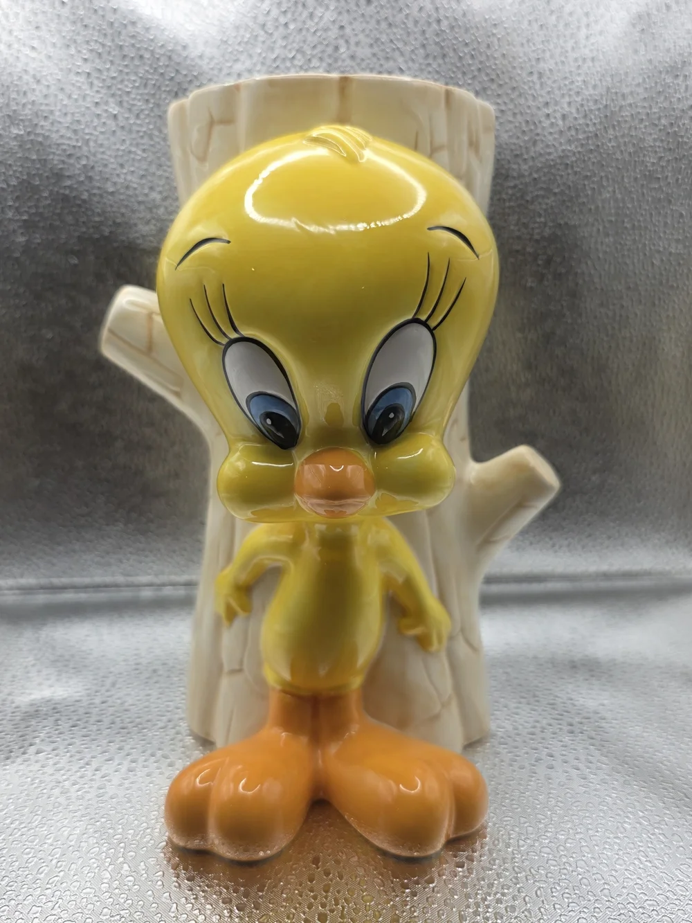 *Rare* Warner Bros. Studio Store 1996 Vintage Tweety Bird / Tree Stump 7.5” Vase